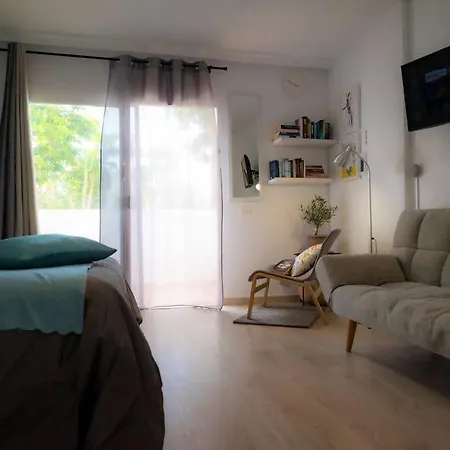 Americas Apartment *