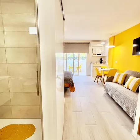Modern With Pool & Terrace Playa De Americas, Tenerife شقة